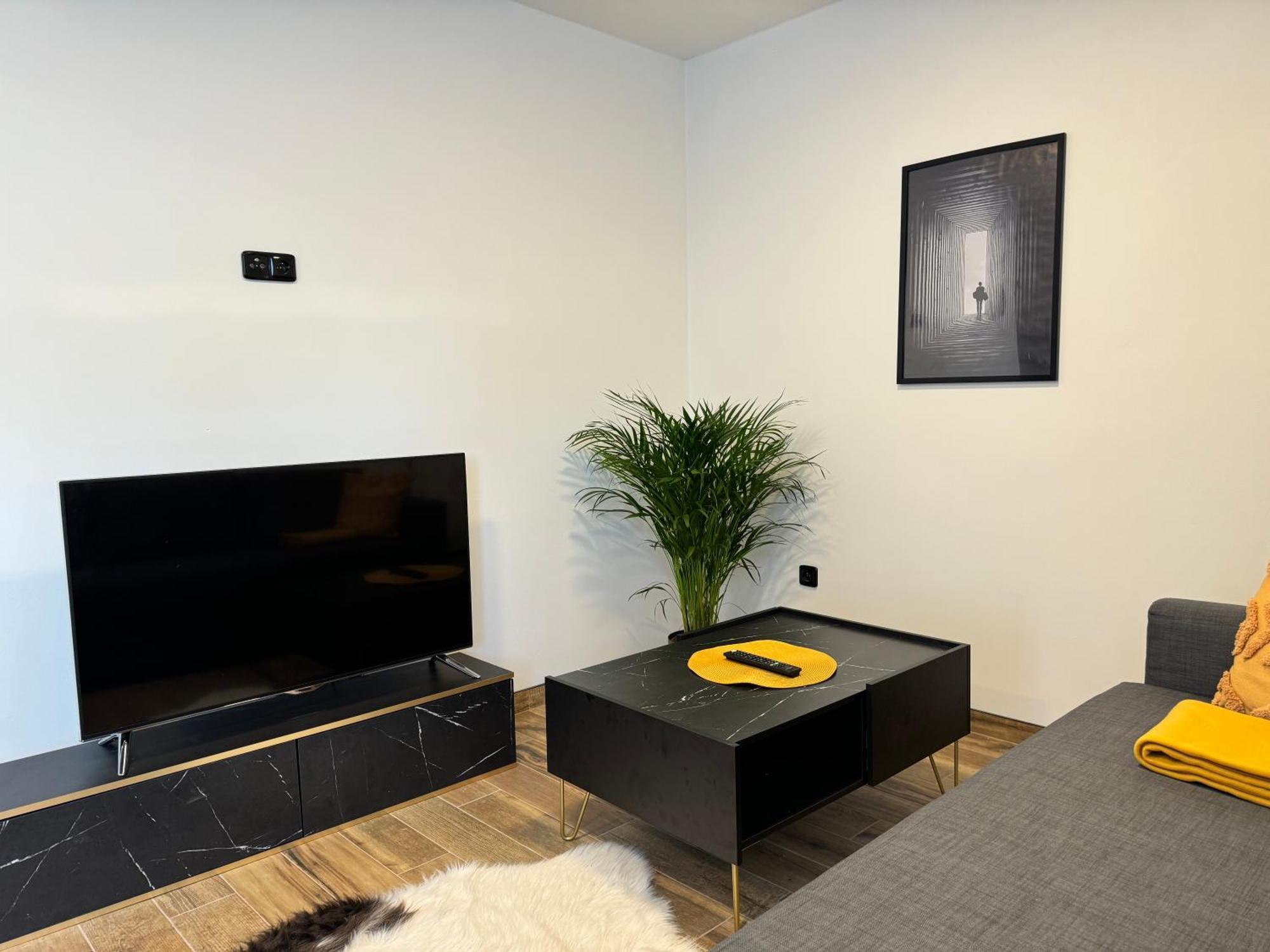 Apartment J One Pardubice