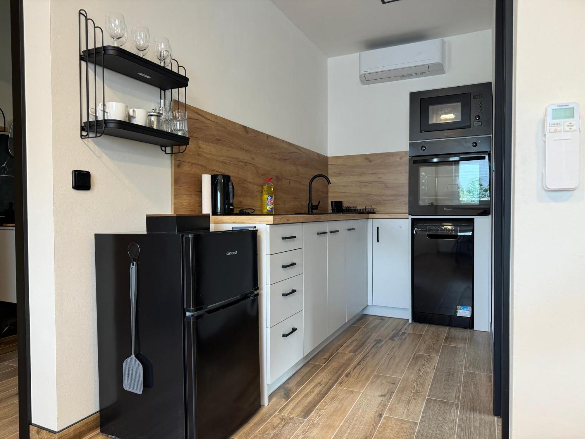 Apartment J One